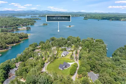 1 Beacon Ridge Cir, Salem, SC 29676