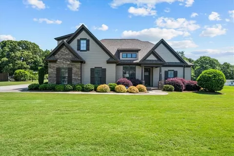 1118 Shiloh Cir, Easley, SC 29642