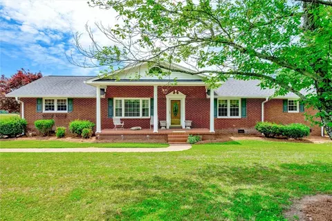 403 Joe Black Rd, Pelzer, SC 29669 photo 3