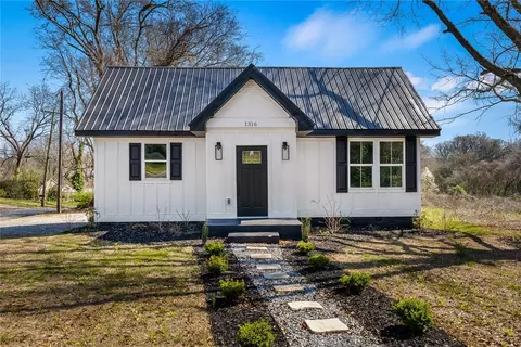 1316 Tribble St, Anderson, SC 29625