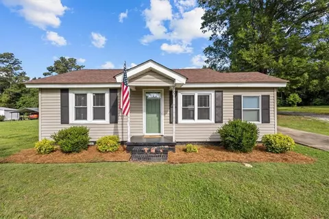 865 Lee Rd, Jonesville, SC 29353