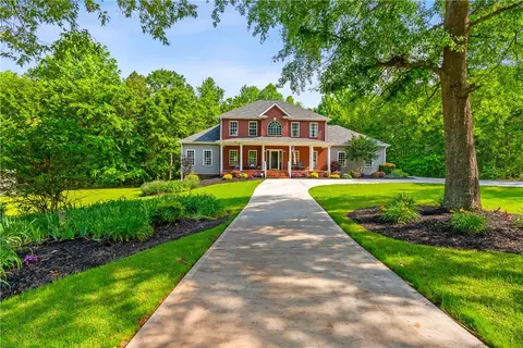 218 Muth Ave, Pelzer, SC 29669