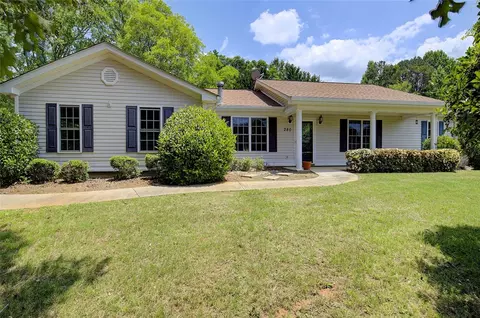 280 Cherokee Dr, Fair Play, SC 29643