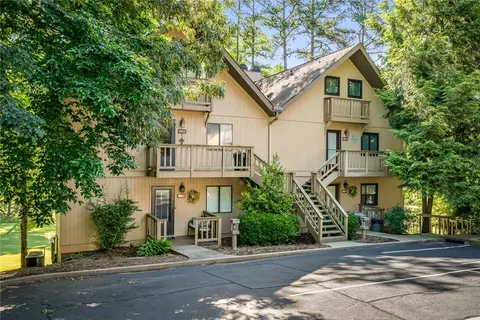 800 Captains Cove Ct #2, Salem, SC 29676