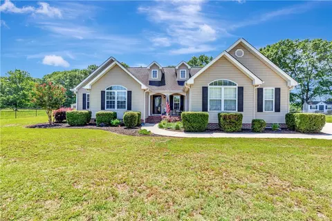 128 Landau Ln, Anderson, SC 29625
