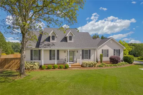 3011 Anderson Dr, Liberty, SC 29657