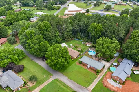 1405 Forest Ln, Anderson, SC 29621 photo 32