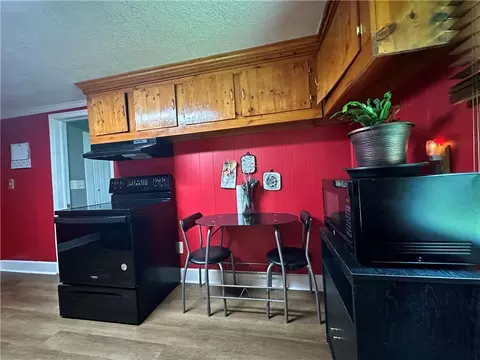 Kitchen - 760 Cherokee Rd, Pelzer, SC 29669 photo 4 of 7