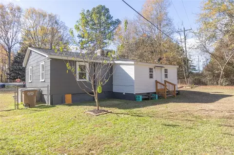 Exterior - 760 Cherokee Rd, Pelzer, SC 29669 photo 4 of 7