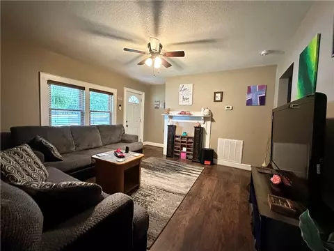 Living - 760 Cherokee Rd, Pelzer, SC 29669 photo 1 of 2
