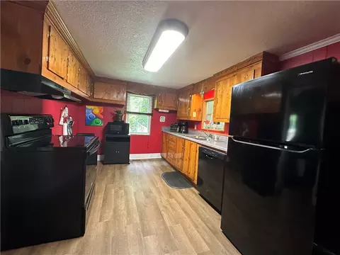 Kitchen - 760 Cherokee Rd, Pelzer, SC 29669 photo 1 of 7