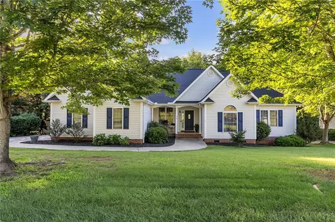 126 Red Maple Ln, Easley, SC 29642
