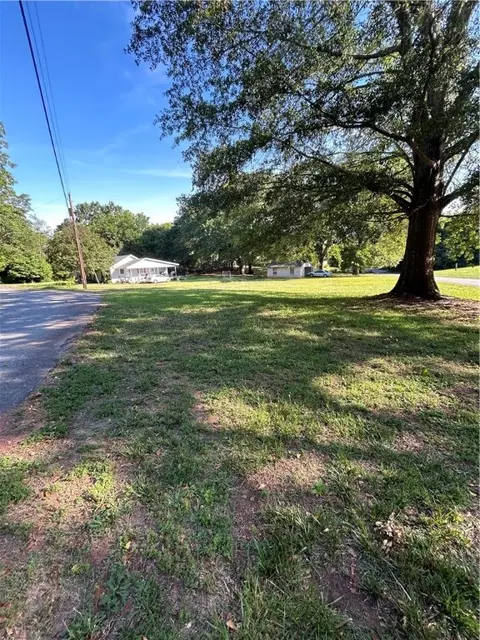 500 Trussel St, Honea Path, SC 29654 photo 10