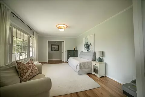 183 E Queen St, Pendleton, SC 29670 photo 4