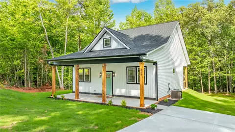 357 Beech Dr, Westminster, SC 29693