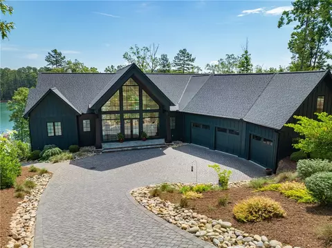 647 Waterway Ln, Seneca, SC 29672