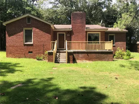 1017 E Laurel Rd, Greenwood, SC 29649