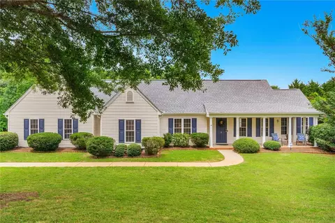4 Vanessa Rae Ln, Pendleton, SC 29670