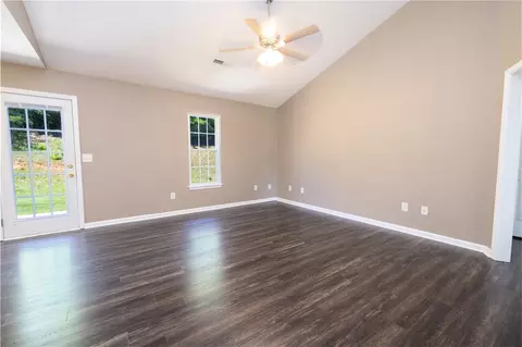 108 Periwinkle Ct, Pendleton, SC 29670 photo 6