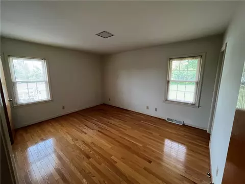 408 E Crescent Dr, Seneca, SC 29678 photo 13