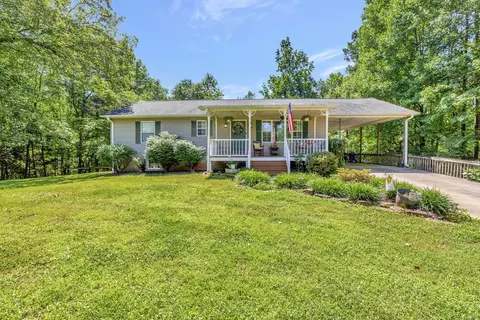 104 River Bend Trl, Walhalla, SC 29691