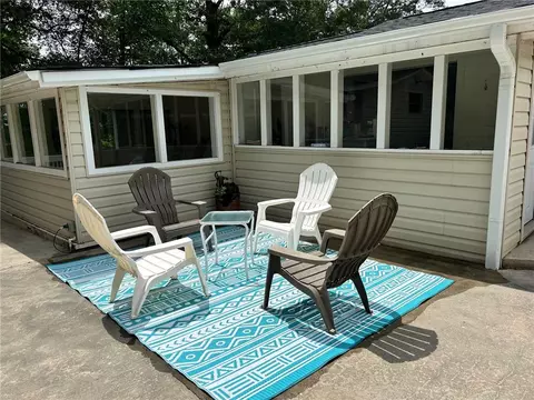 100 Carson St, Westminster, SC 29693 photo 9
