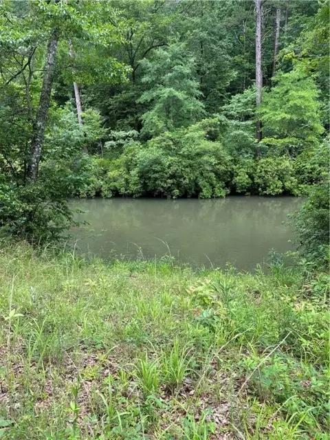 22 Chauga Shoals Dr, Westminster, SC 29693