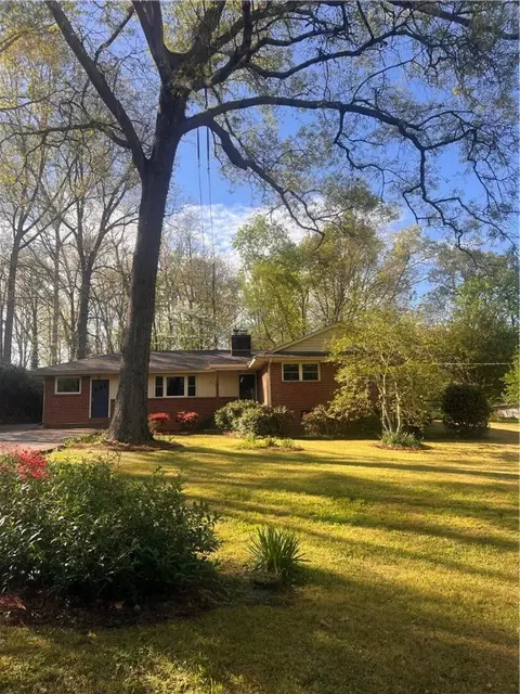 211 Highland Dr, Clemson, SC 29631