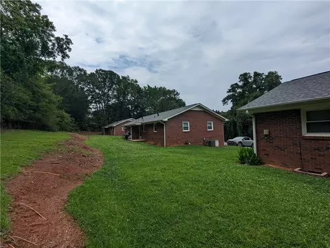 Exterior - 202 Kennemore St, Central, SC 29630 photo 5 of 10