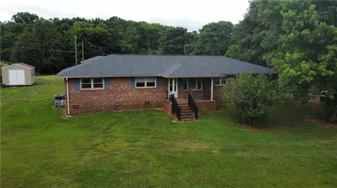 1116 Hickory Ln, Anderson, SC 29624