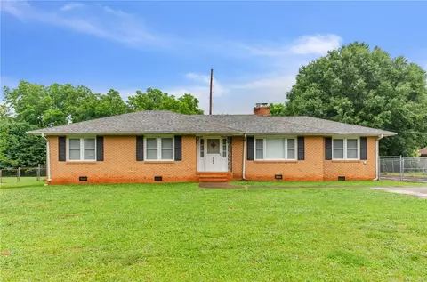 306 Lewis St, Anderson, SC 29624