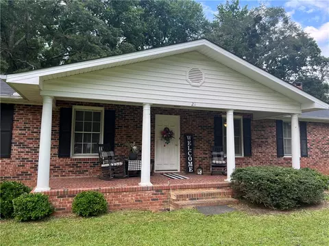 211 Elizabeth St, Honea Path, SC 29654 photo 2