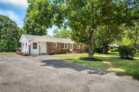 401 Harper St, Honea Path, SC 29654 photo 2
