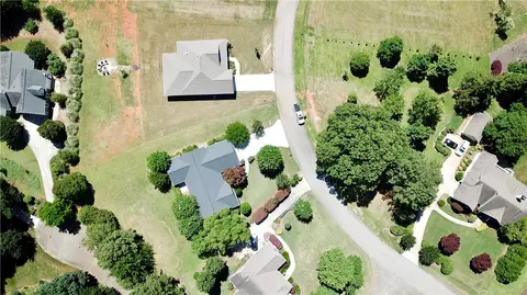 4003 Turnberry Loop, Seneca, SC 29678 photo 10