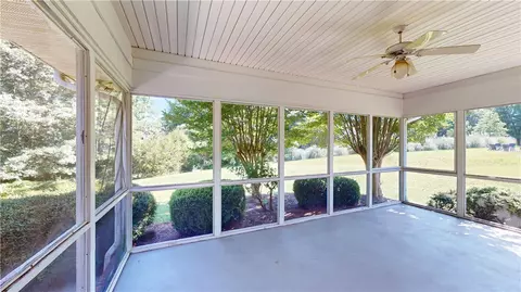 4003 Turnberry Loop, Seneca, SC 29678 photo 21