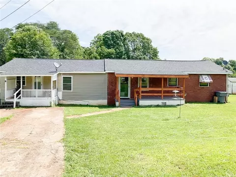 Ridge Road, Wellford, SC 29385