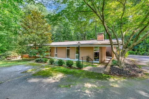 111 Briar Creek Ln, Anderson, SC 29621