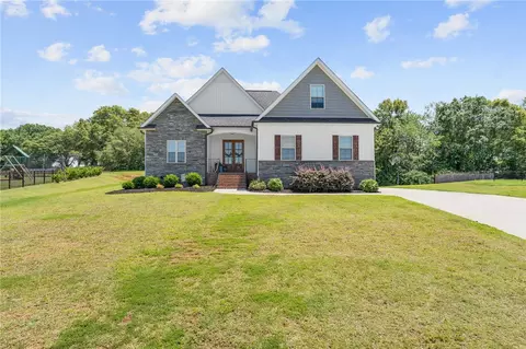 26 Stetson Dr, Anderson, SC 29625