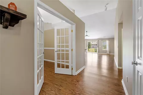 1237 Massey Rd, Pendleton, SC 29670 photo 2
