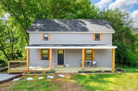 12 Front St, Pelzer, SC 29669 photo 3