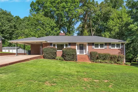 132 Tanglewood Dr, Anderson, SC 29621