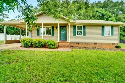 3104 Whitehall Rd, Anderson, SC 29626