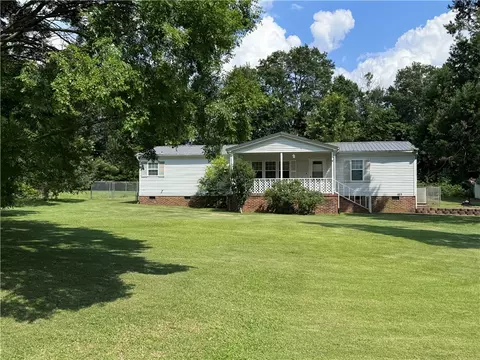 105 Country Estates Dr, Easley, SC 29642