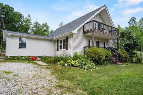 816 Earls Bridge Rd, Easley, SC 29640 photo 3