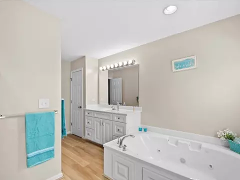 12177 Friendship Loop Dr, Seneca, SC 29678 photo 12