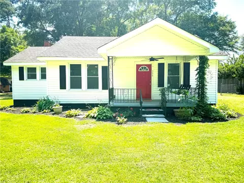 306 Kay St, Belton, SC 29627