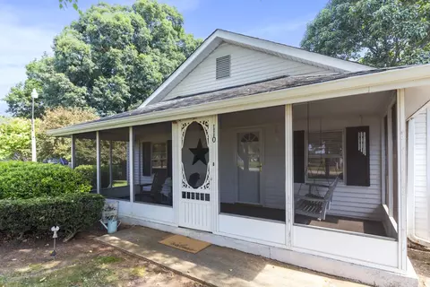 110 Steve Nix Rd, Seneca, SC 29678
