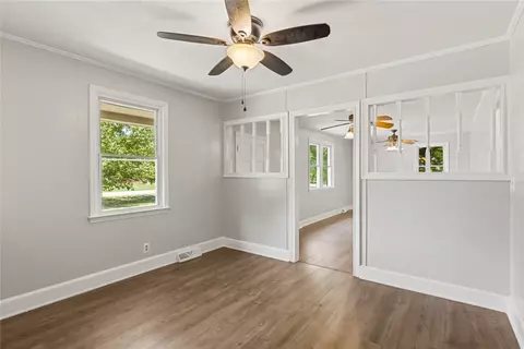 102 E St, Williamston, SC 29697 photo 4