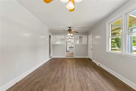 102 E St, Williamston, SC 29697 photo 3