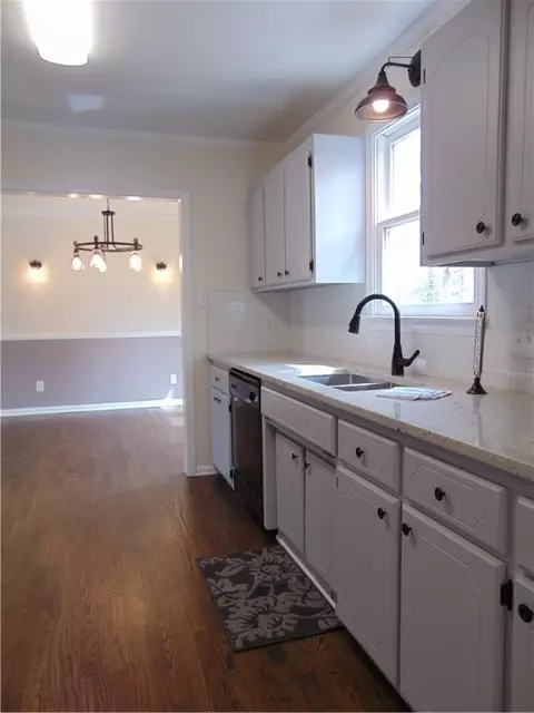 Kitchen - 113 View Place Ct, Easley, SC 29640 photo 4 of 5